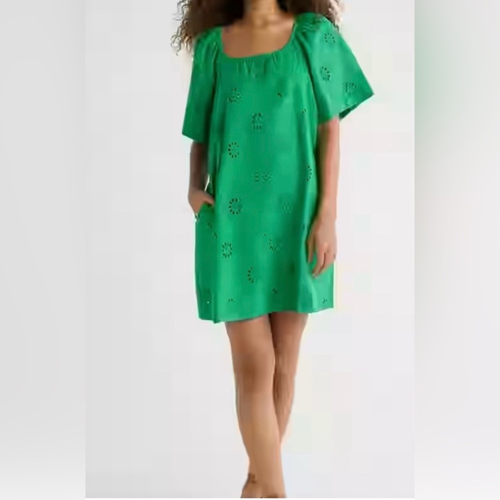 Green Eyelet Mini Dress - Casual Square Neck